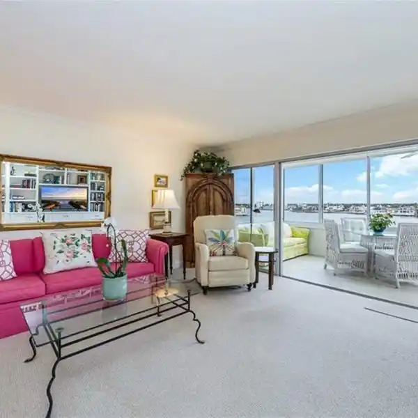 COASTAL CHARM WITH MODERN COMFORT IN HARBORSIDE WEST