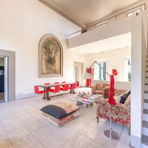 HISTORIC VILLA ELEGANCE WITH MODERN REFINEMENT