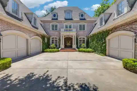 Exceptional Home in an Unbeatable Location