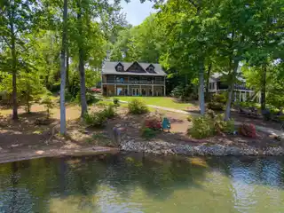 Quintessential Mountain Lake Living on Lake Keowee