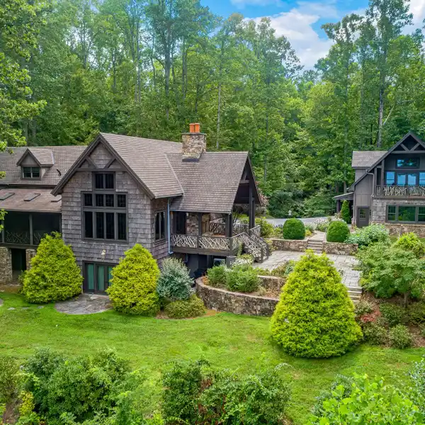 PEACEFUL 7.27-ACRE ESTATE