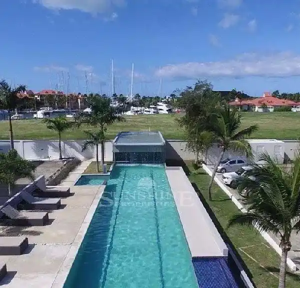 MODERN ELEGANCE AT LAS BRISAS RESIDENCE