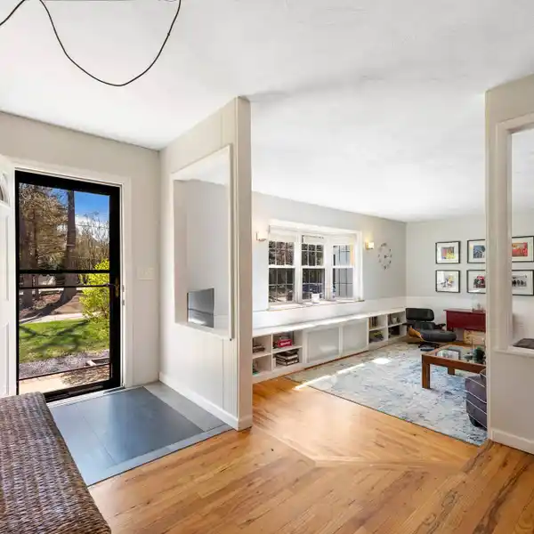 BEAUTIFULLY RENOVATED HOME FOR RENT