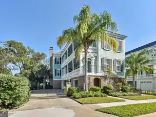 Resort-Style Luxury Living in Cumberland Harbour