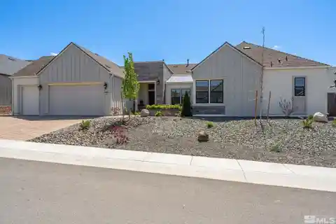 Meticulously Maintained Home in Ridgeline at Carmella Ranch
