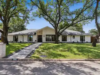 Meticulously Renovated Home in a Sought-after Neighborhood