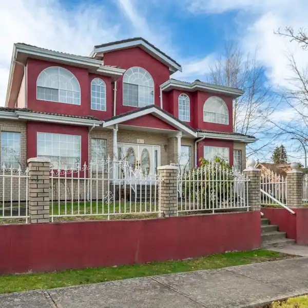 GREAT OPPORTUNITY IN NORQUAY VILLAGE