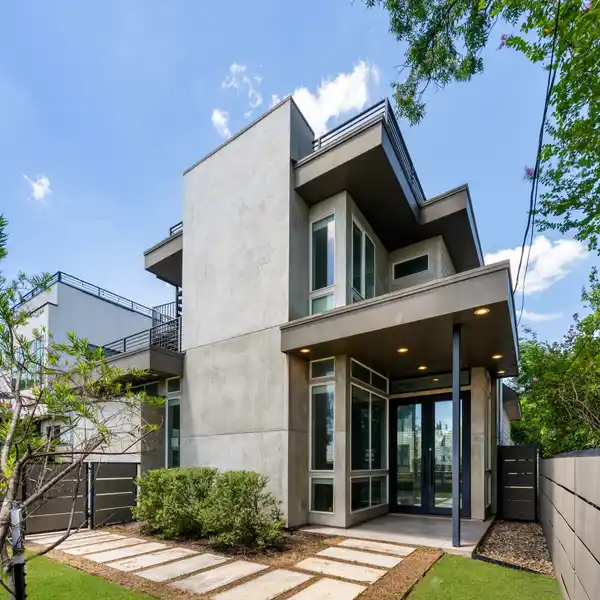 MODERN LUXURY IN EAST AUSTIN