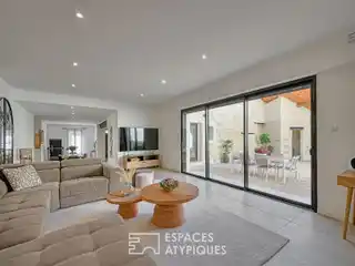 Fully Renovated Manor House