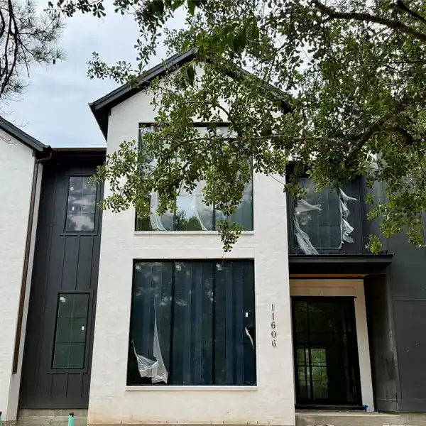 A GEM IN BUNKER HILL VILLAGE