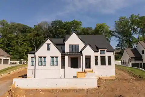 New Custom Luxury Home in Raintree