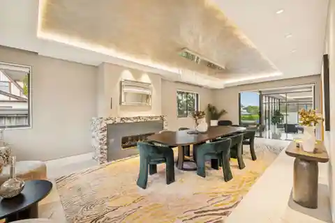 Impeccable Modern Residence