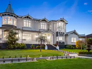 Beautifully Renovated Boutique Country House