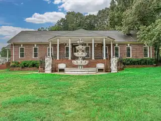 Create Your Dream Home in a Great Location