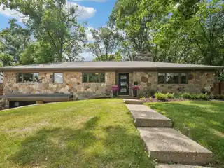 Mid-century Fieldstone Ranch in Allmendinger Heights