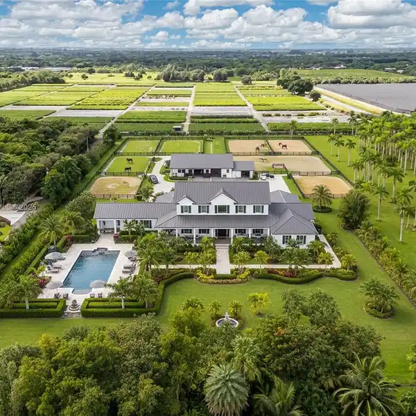 4.62 ACRES READY FOR A DREAM HOME
