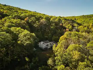 Peaceful Forest Haven with Hot Tub & Views