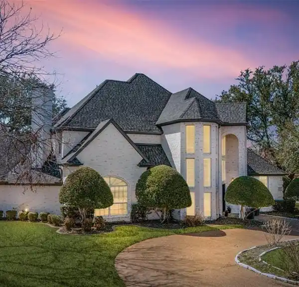 GORGEOUS UPDATED HOME IN PRESTWICK PARK