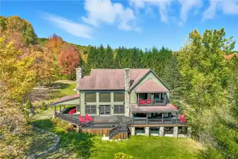 Spacious Mountain Estate Near Holiday Valley Skiing