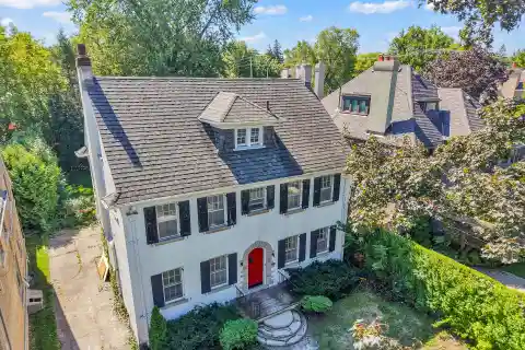 Coveted Lytton Park Block