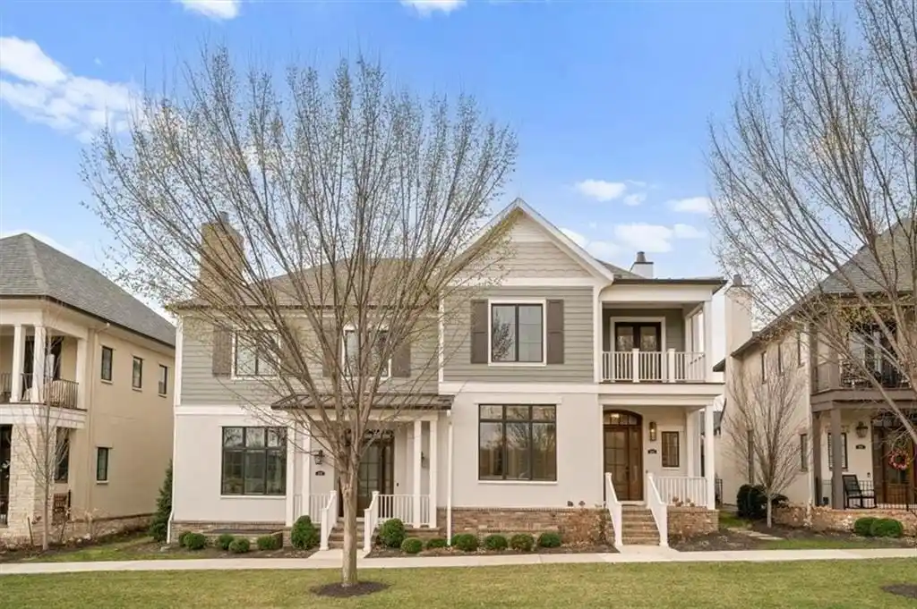 Spectacular Residence in Meadowbrook Park