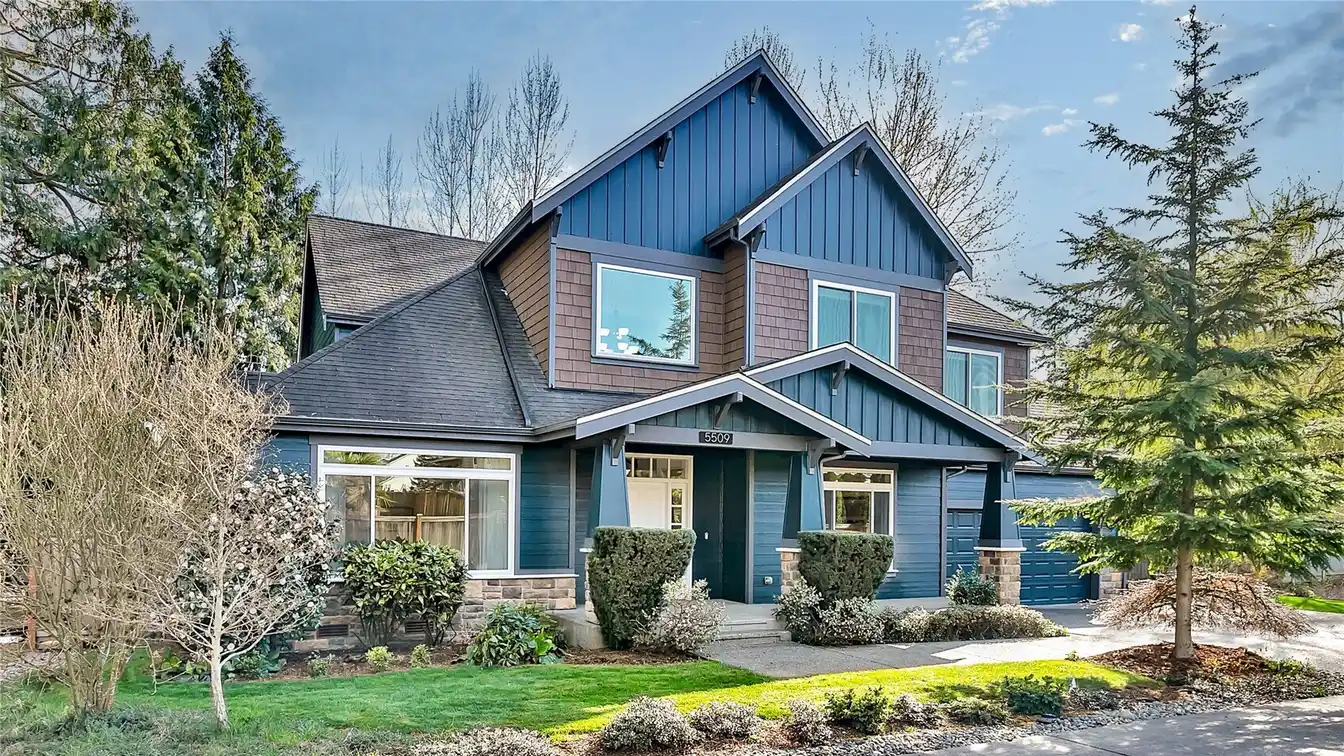 Exquisite Home in the Renton Highlands