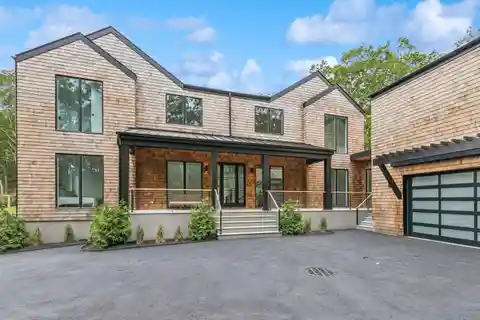 Magnificent New Construction in the Hamptons