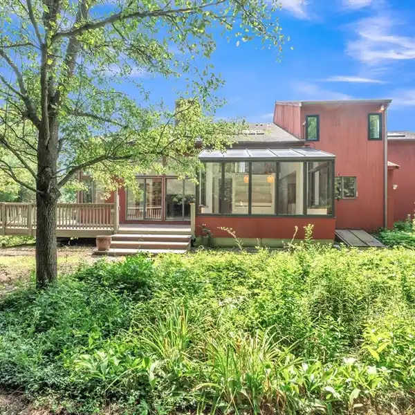 BEAUTIFULLY MAINTAINED CONTEMPORARY HOME IN A PRIVATE SETTING