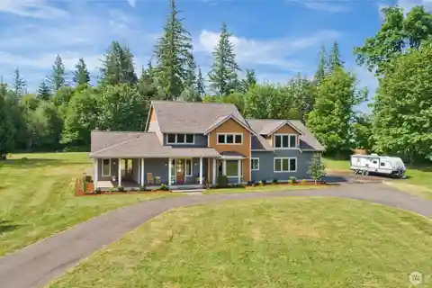 Custom Beauty on 3.65 Acres