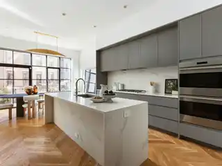 Meticulously Renovated Townhouse
