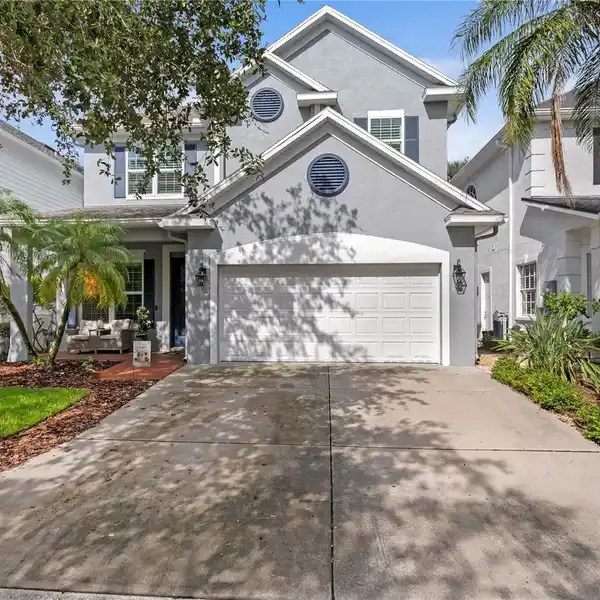 BEAUTIFULLY RENOVATED TRADITIONAL HOME ON HARBOUR ISLAND