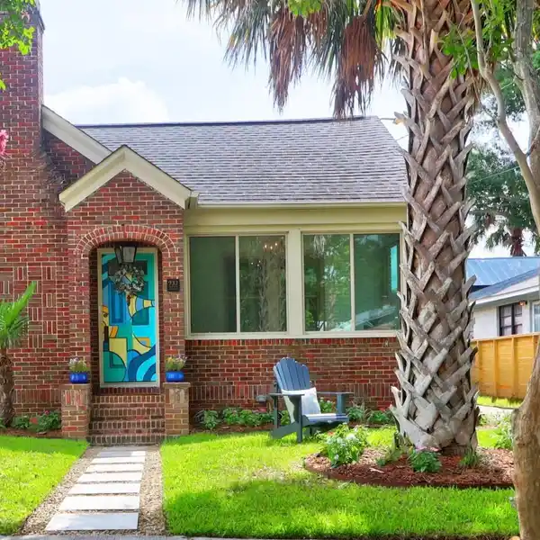 RENOVATED BRICK BUNGALOW IN THE HIGHLY DESIRABLE WAGENER TERRACE