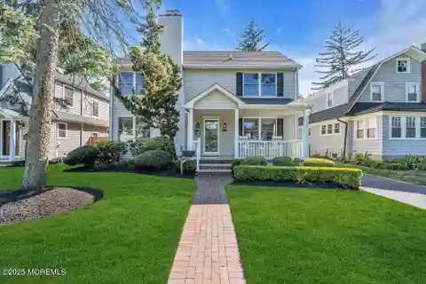 Classic and Charming Colonial in Fair Haven