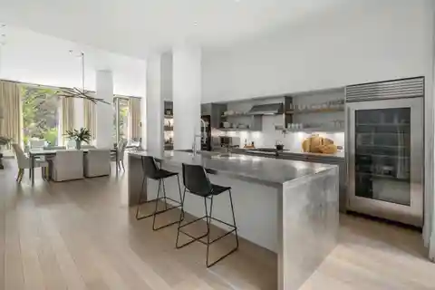 Nothing Like It on the Park