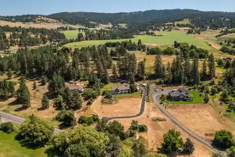 Serene Acreage with Modern Comforts