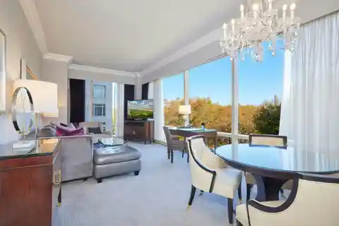 Park View Two Bedroom Pied-A-Terre
