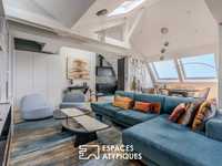 FULLY RENOVATED TOP-FLOOR APARTMENT