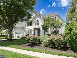 Luxurious Living in the Heart of Moorestown Hunt