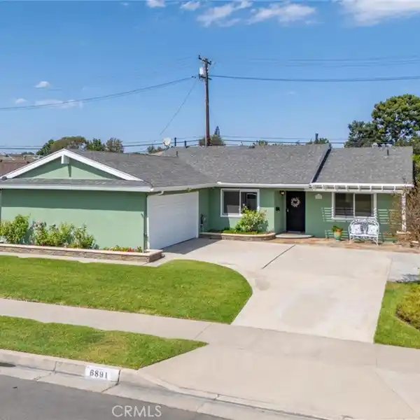 LOVELY HOME IN WEST GARDEN GROVE