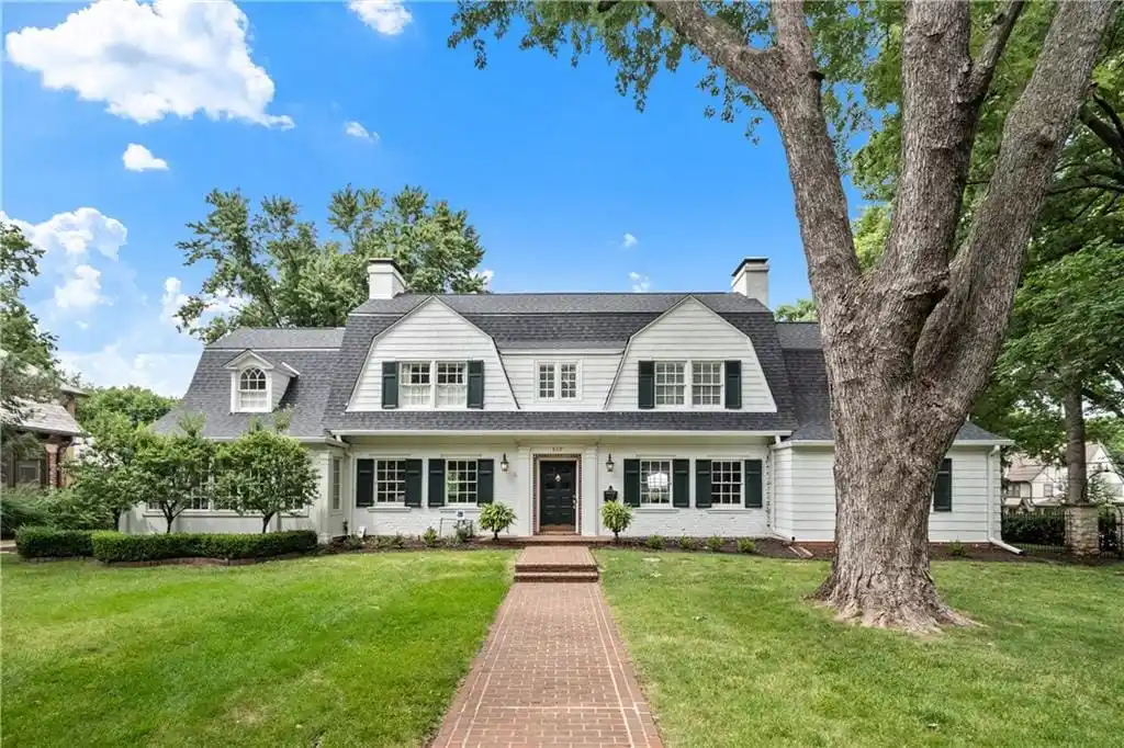 Dutch Colonial Masterpiece in an Unbeatable Location