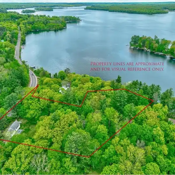 UNIQUE LONG LAKE OPPORTUNITY