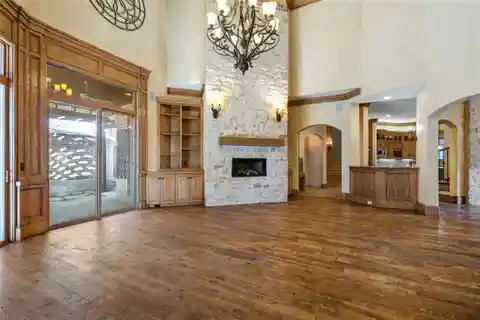 Luxurious Home in the Villages of Stonebriar Park