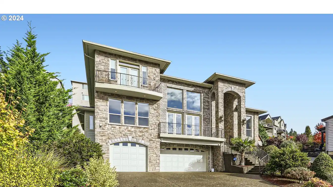 Beautiful Custom High-end Home