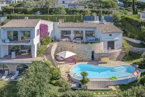 Refined Architect-Designed Villa