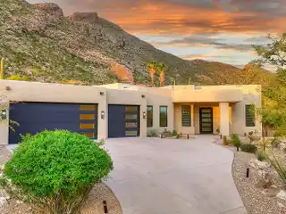 Immaculate Contemporary in Coveted Coronado Foothills Estates