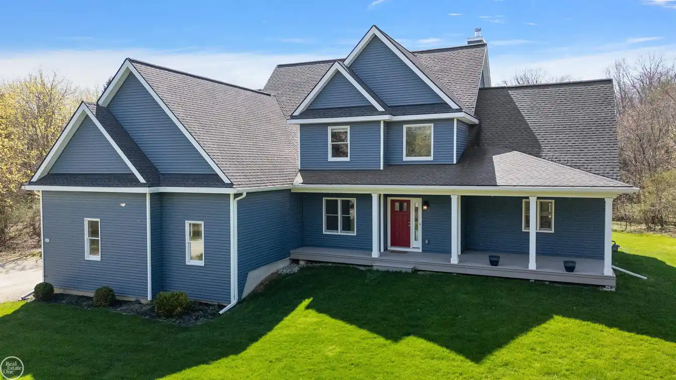Country Living with City Convenience