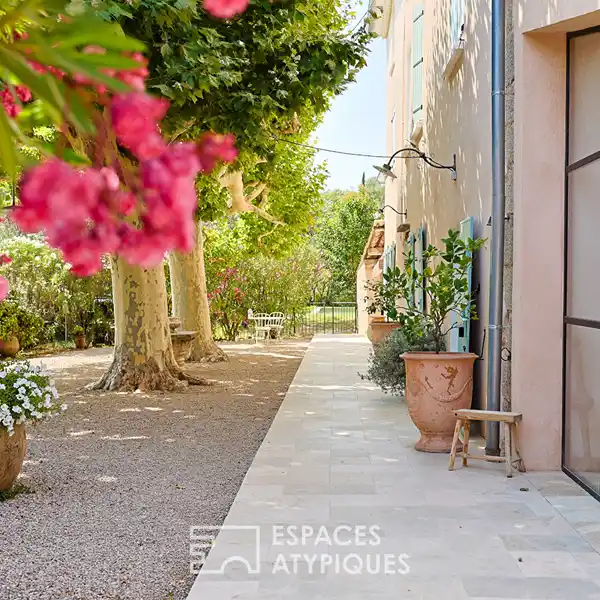 CHARACTER PROPERTY IN THE HEART OF PROVENCE