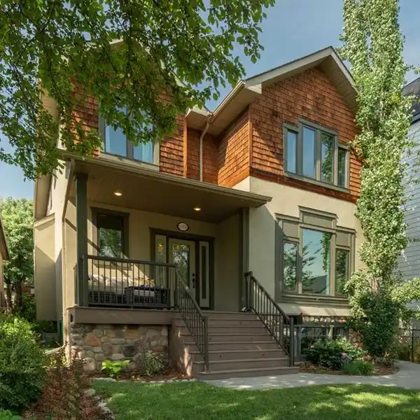 BEAUTIFULLY MAINTAINED HOME IN VIBRANT WEST HILLHURST