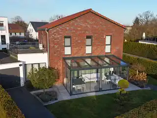 Luxurious Home in Quiet Yet Central Location