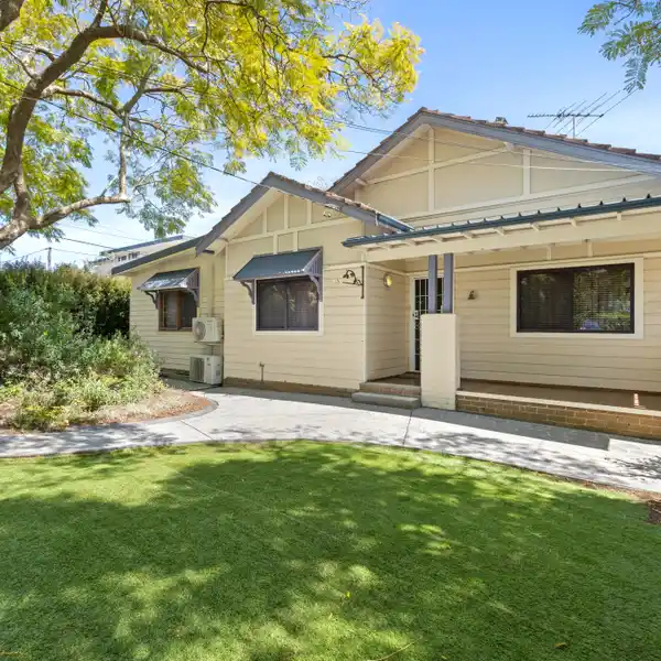 VERSATILE FAMILY HOME